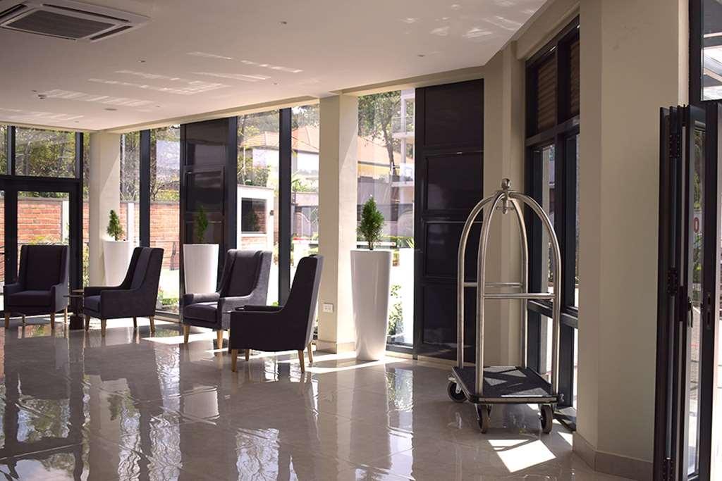 Mythos Boutique Hotel Кигали Интерьер фото