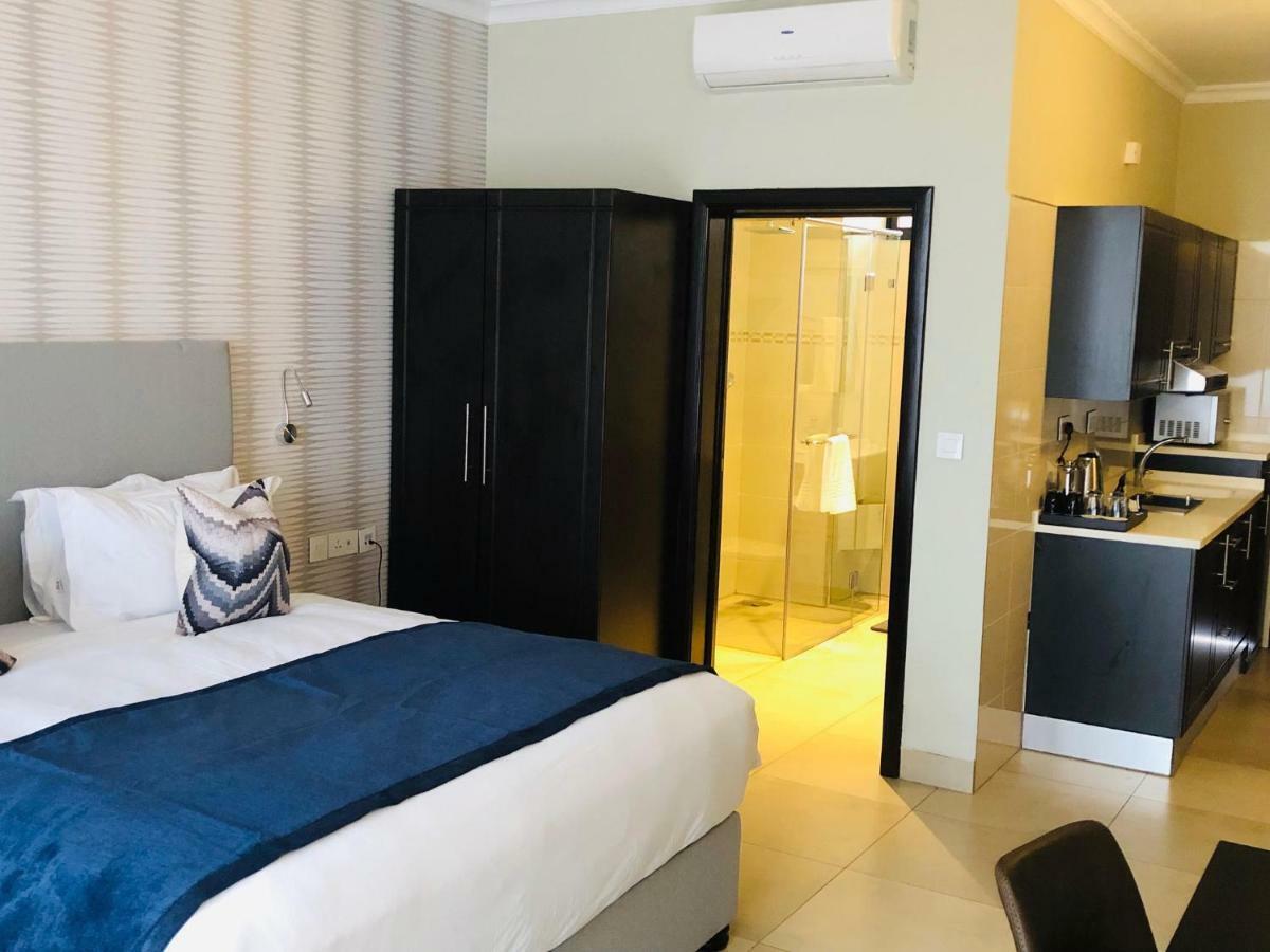 Mythos Boutique Hotel Кигали Экстерьер фото